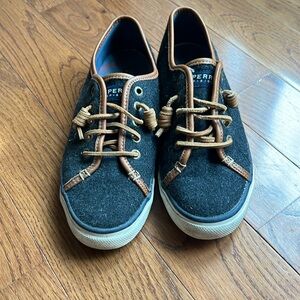 Sperry wool and leather slip on sneakers with leather laces